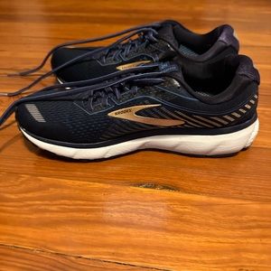 Brooks Mens Ghost 12 Sneakers Navy/Gold Size 10